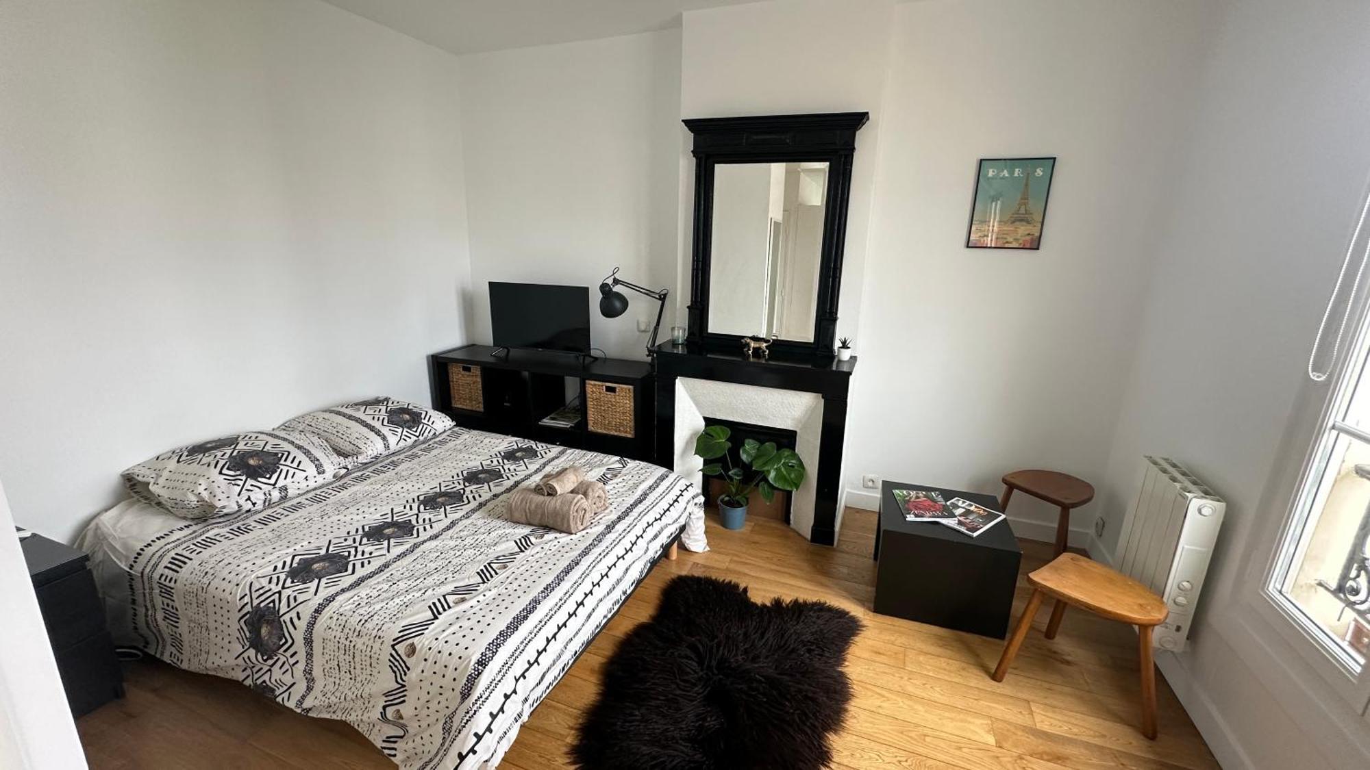 Apartamento Charmant Studio Au Coeur Du 18E París Exterior foto