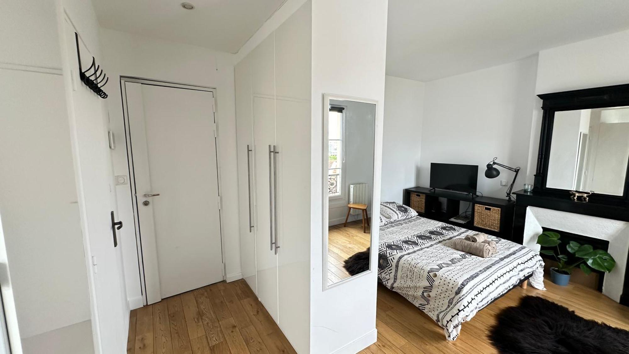 Apartamento Charmant Studio Au Coeur Du 18E París Exterior foto